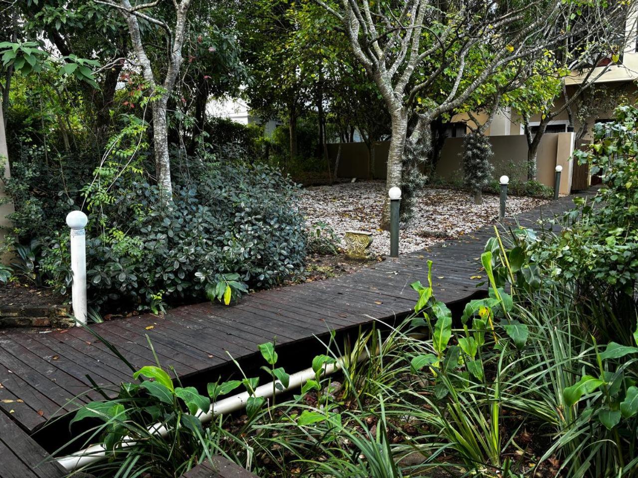 Botanica Guest House