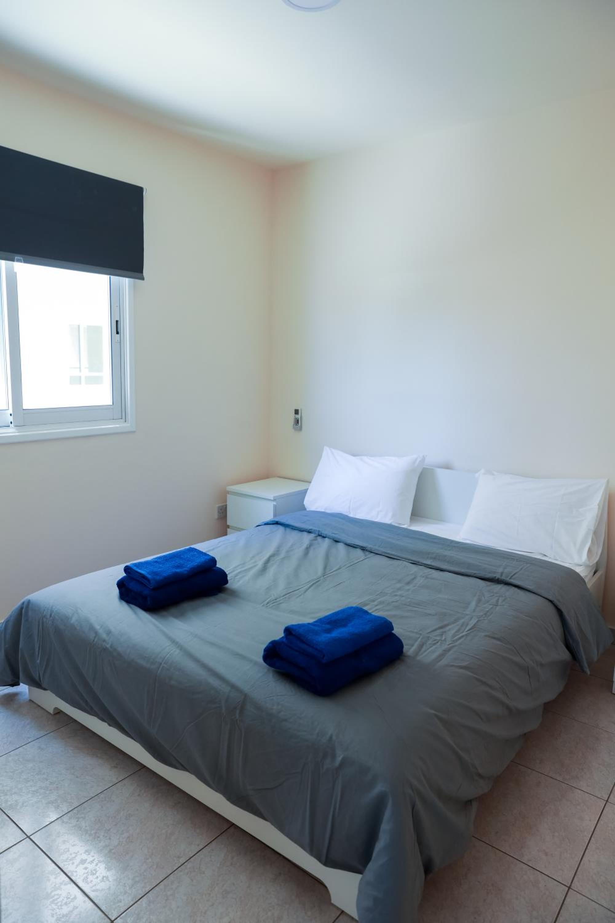 Mackenzie Flat 101