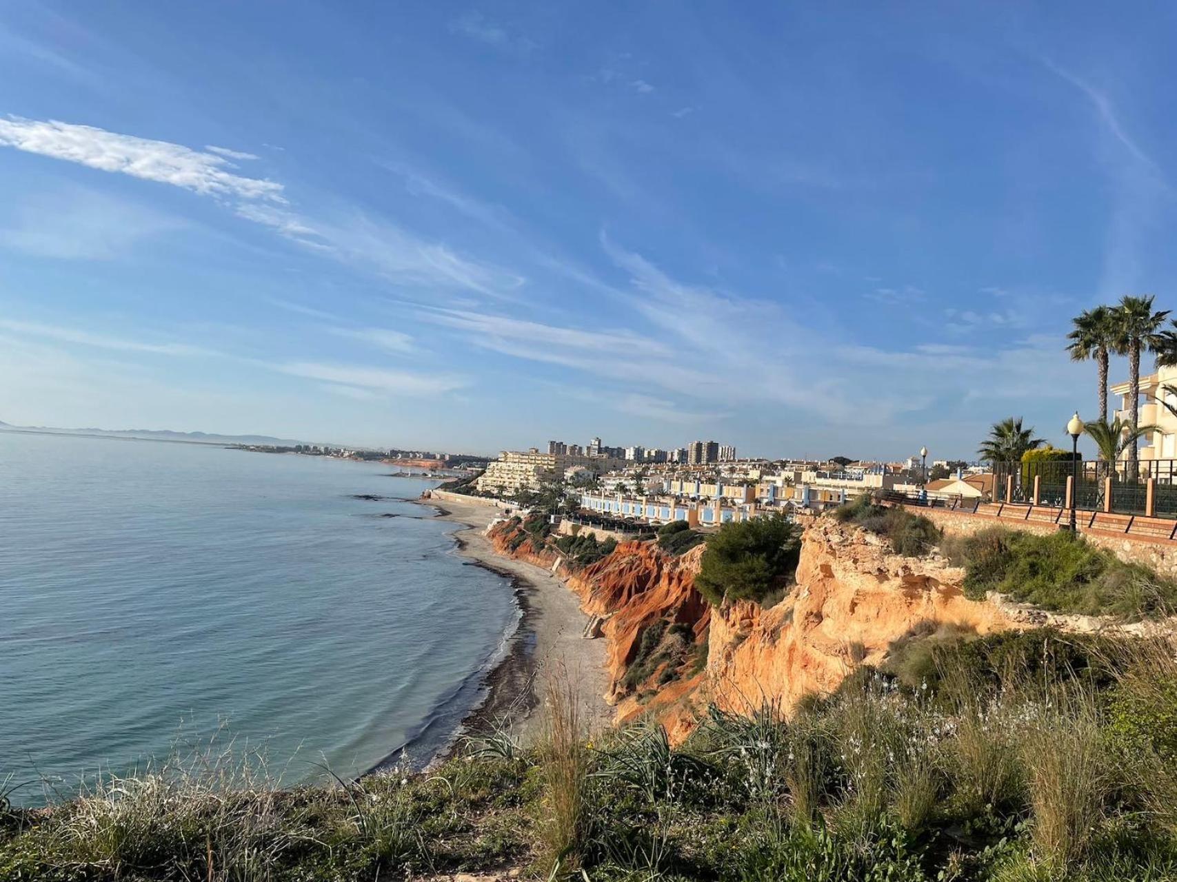 House with rooftop terrace in Cabo Roig