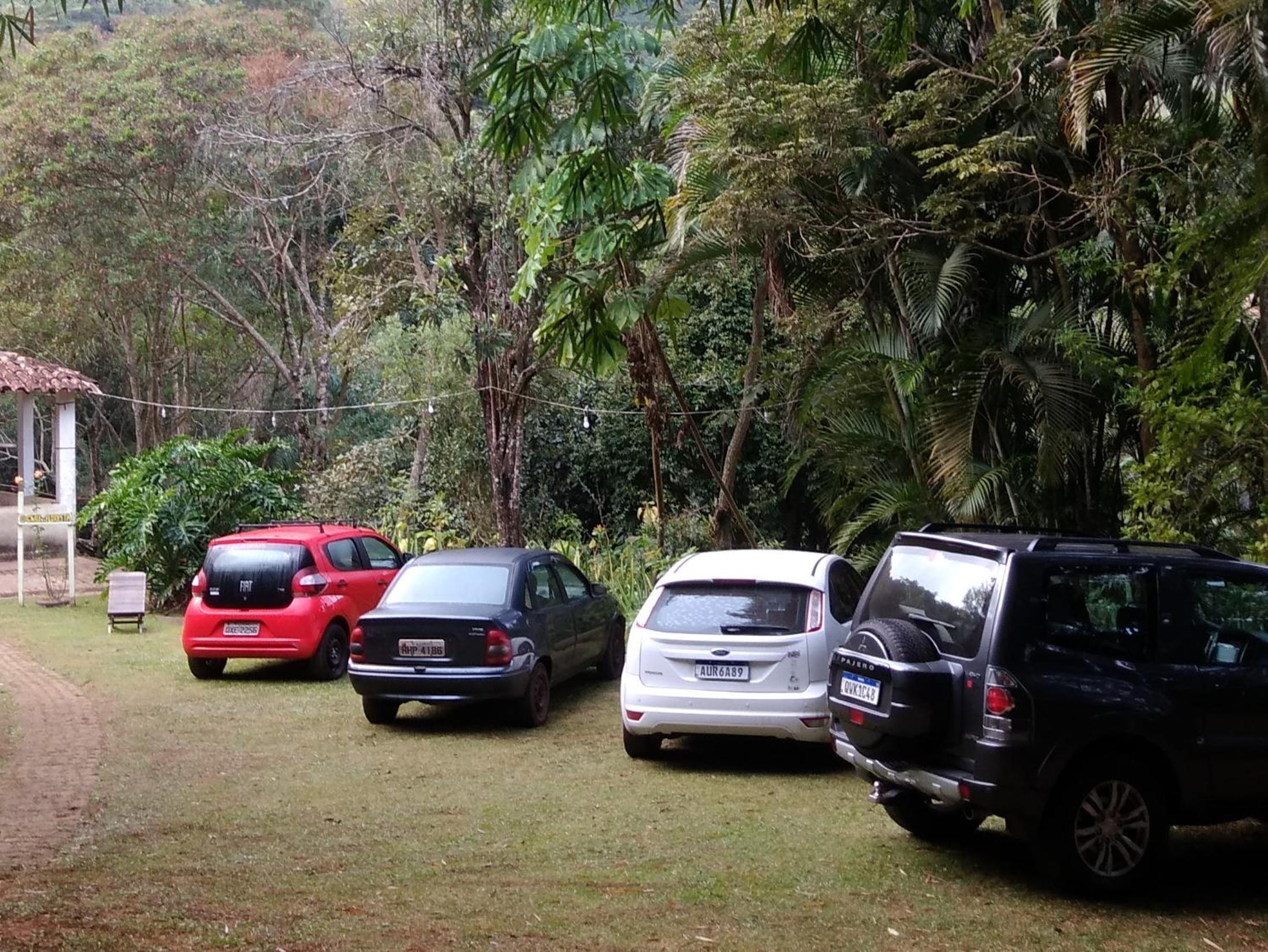 Chalé na floresta com frigobar