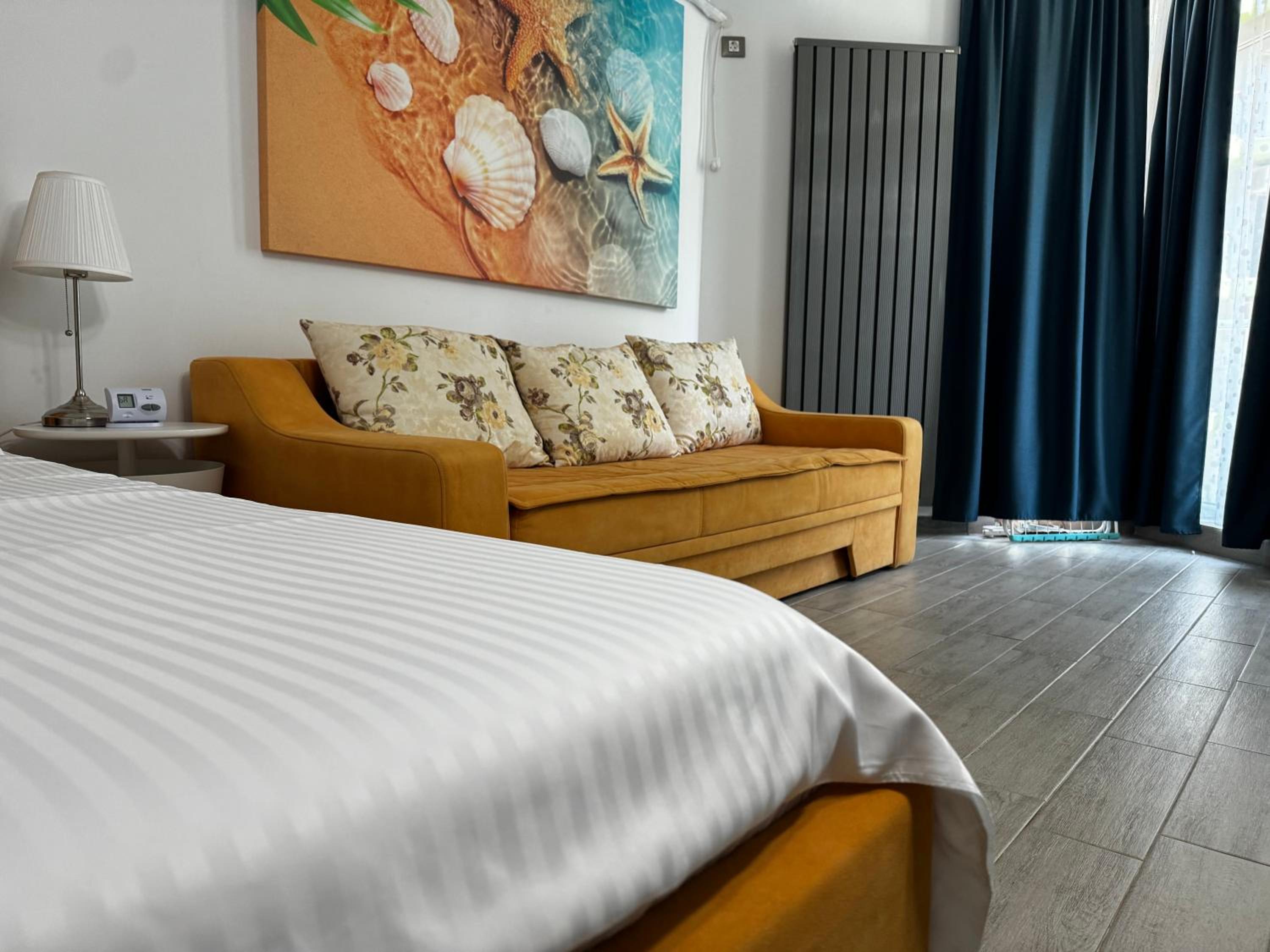 EKA Studio Mamaia nord view 5