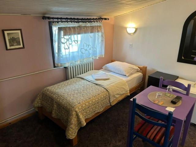 Hondo Rooms & Apartments