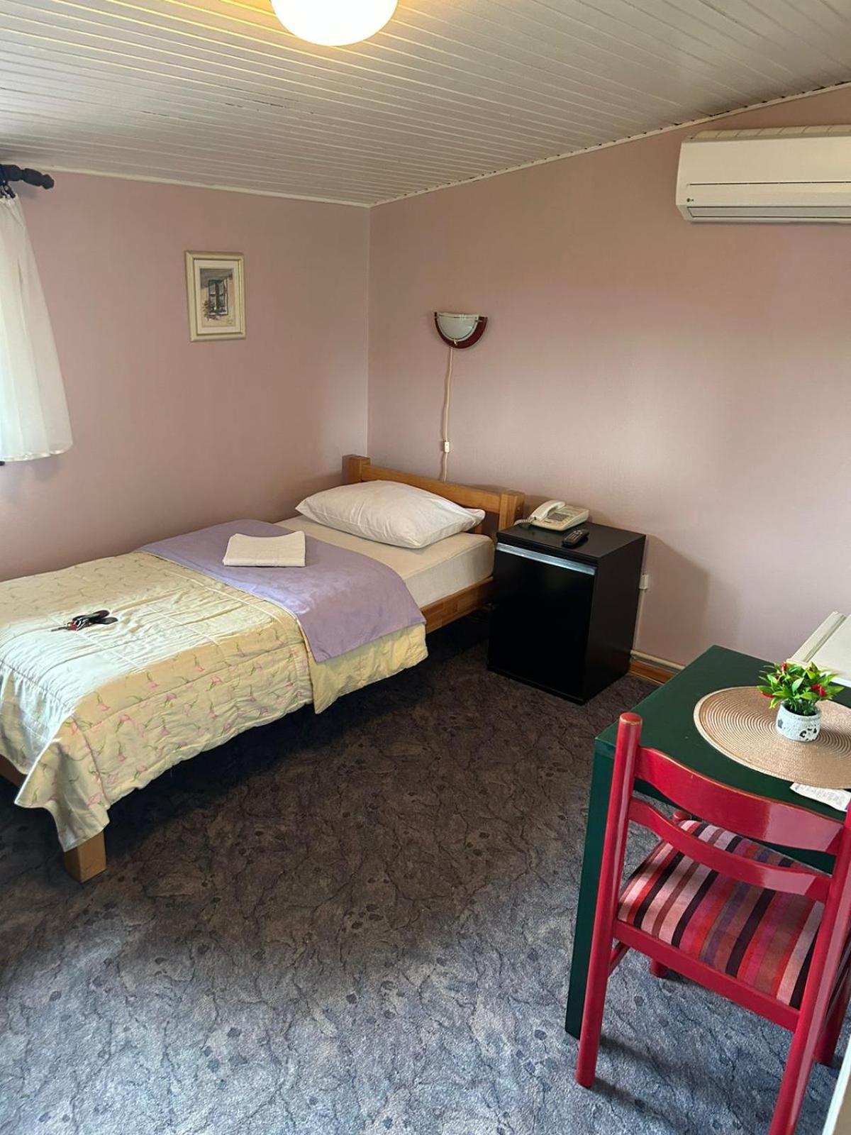 Hondo Rooms & Apartments