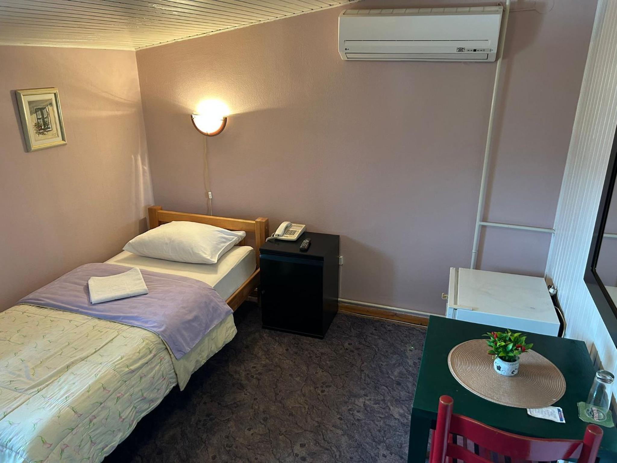 Hondo Rooms & Apartments