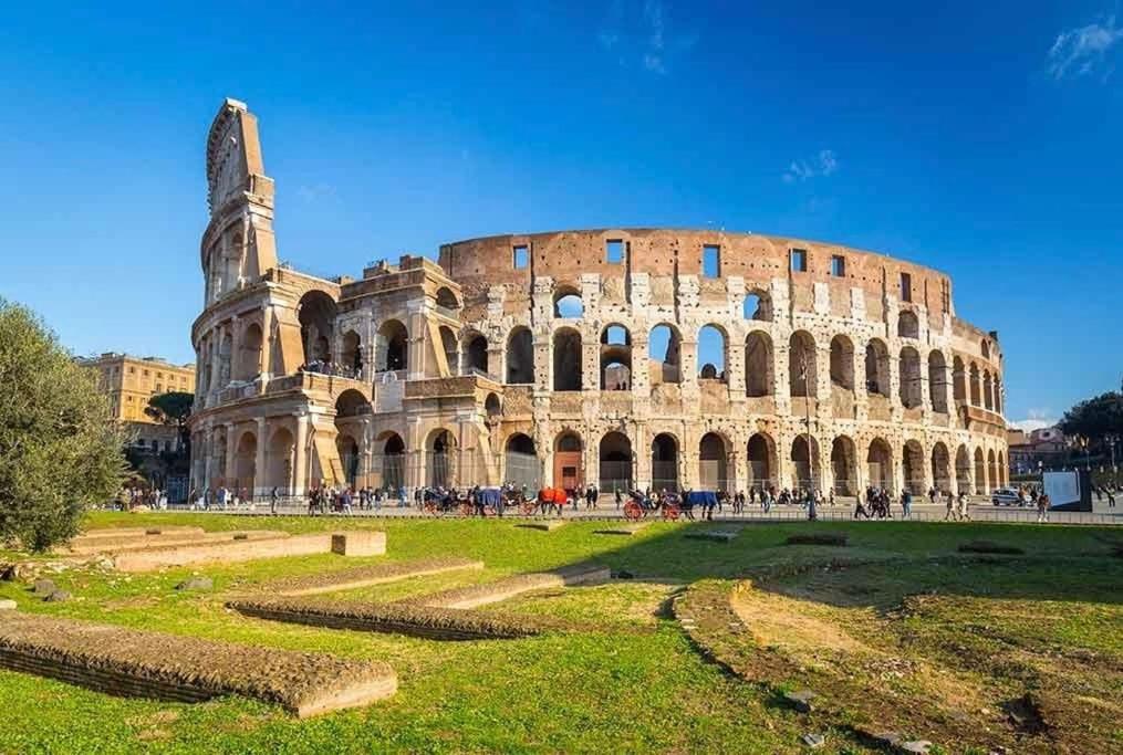 Life is Roma Colosseo