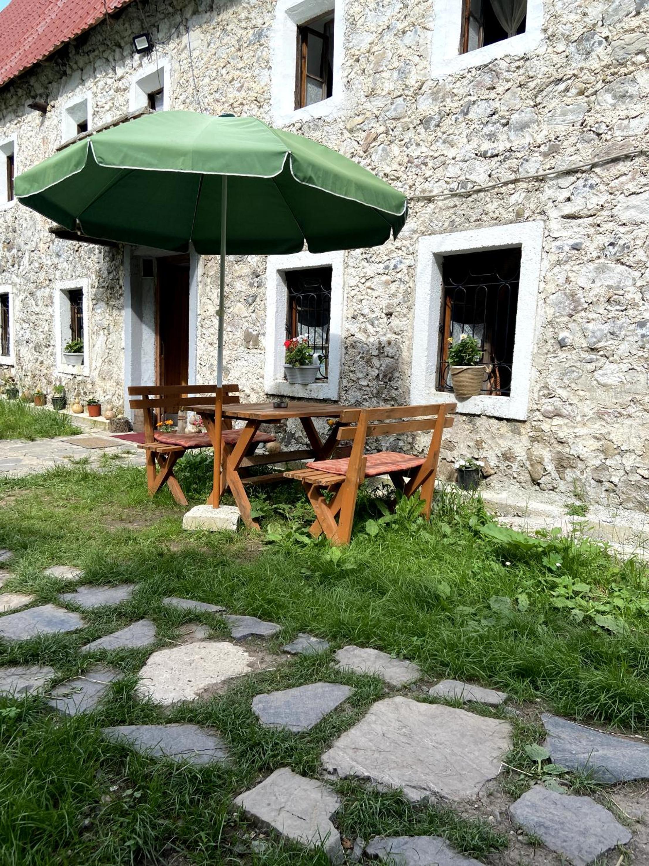 Guesthouse Kujtimi