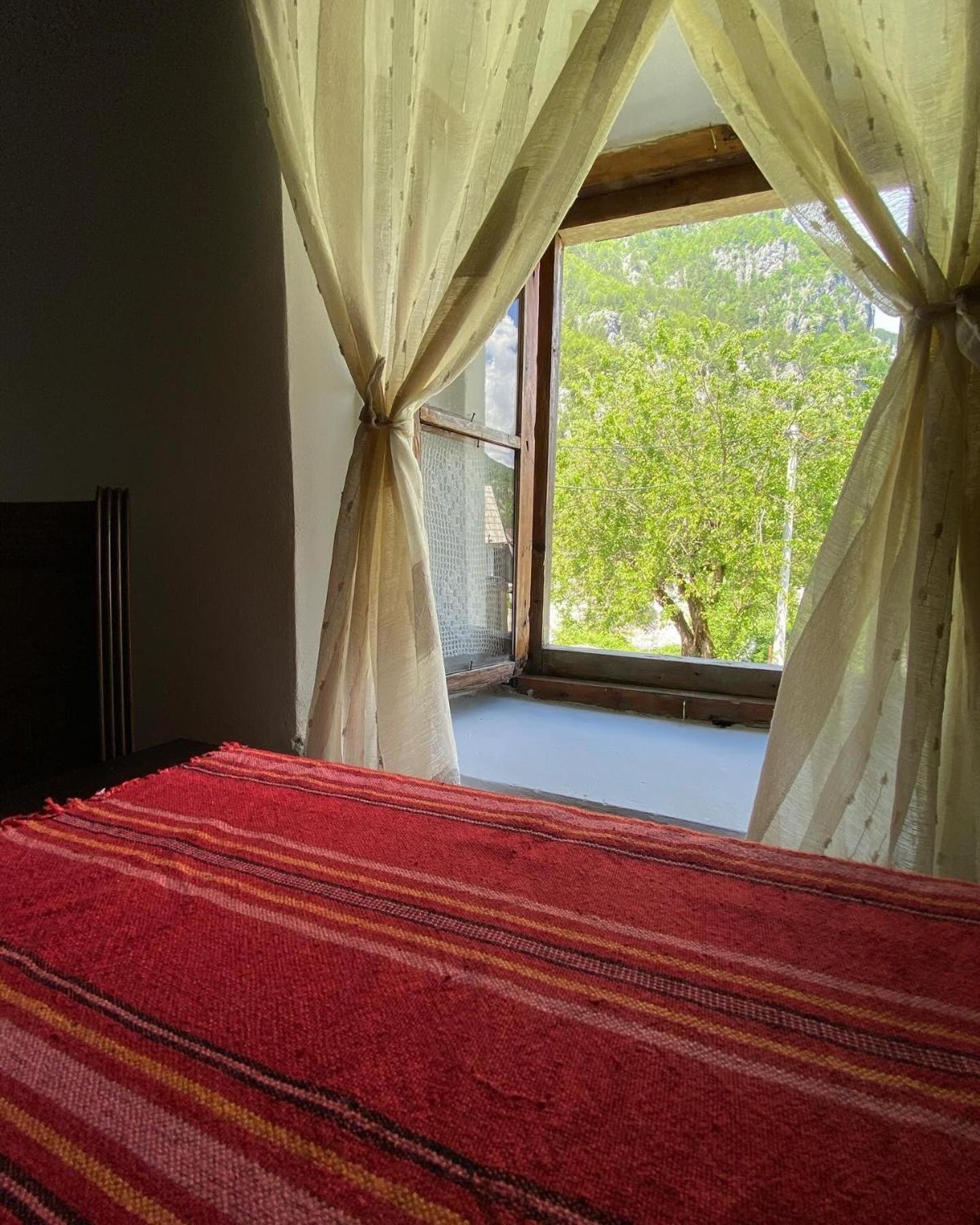 Guesthouse Kujtimi