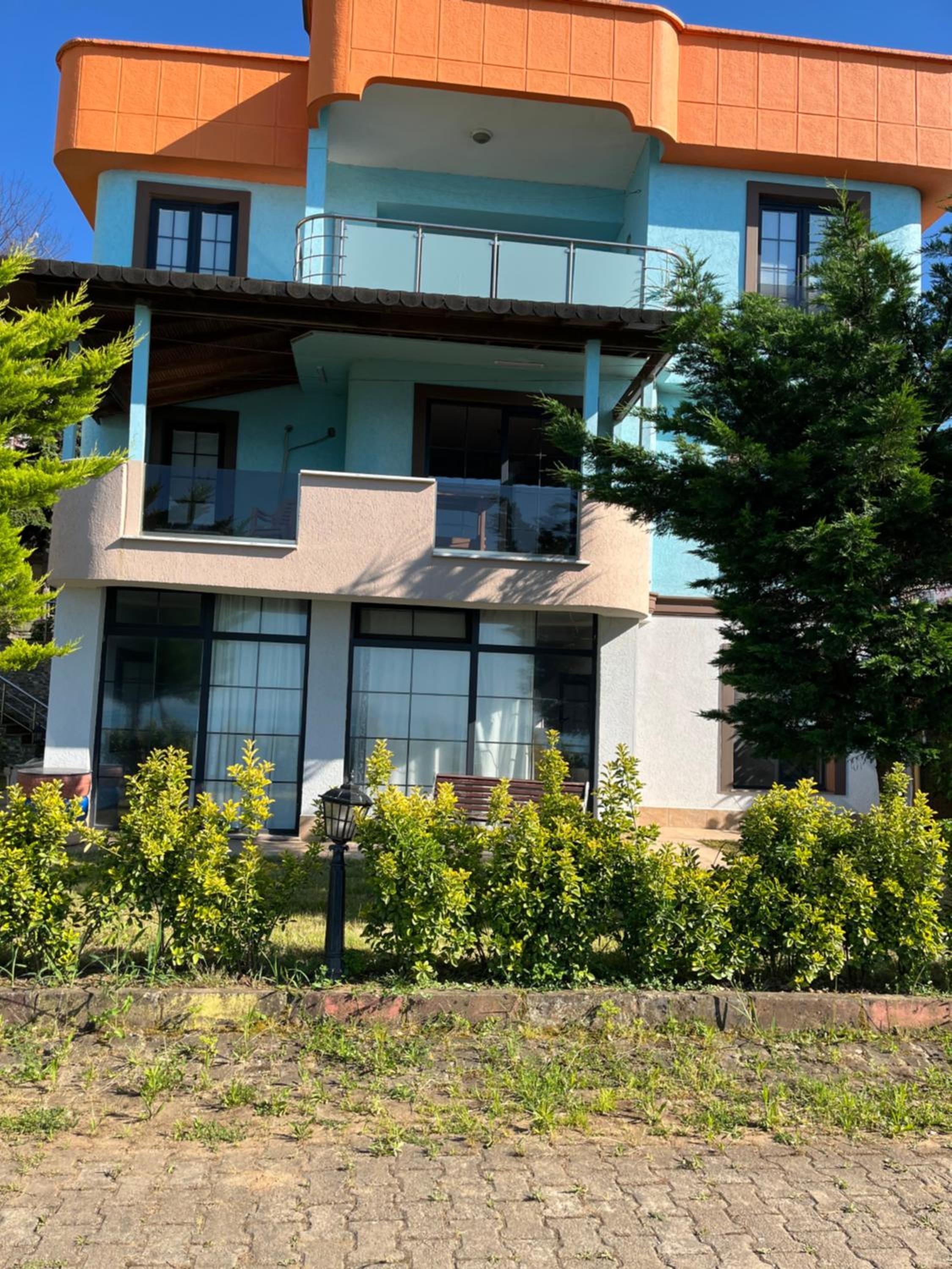 Seyran Seaside Apartments - 1-garden floor view 3