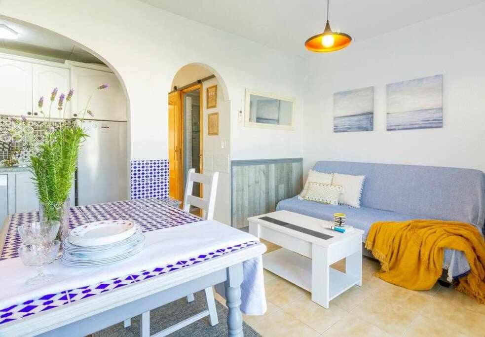 Bungalow Pink lago jardín