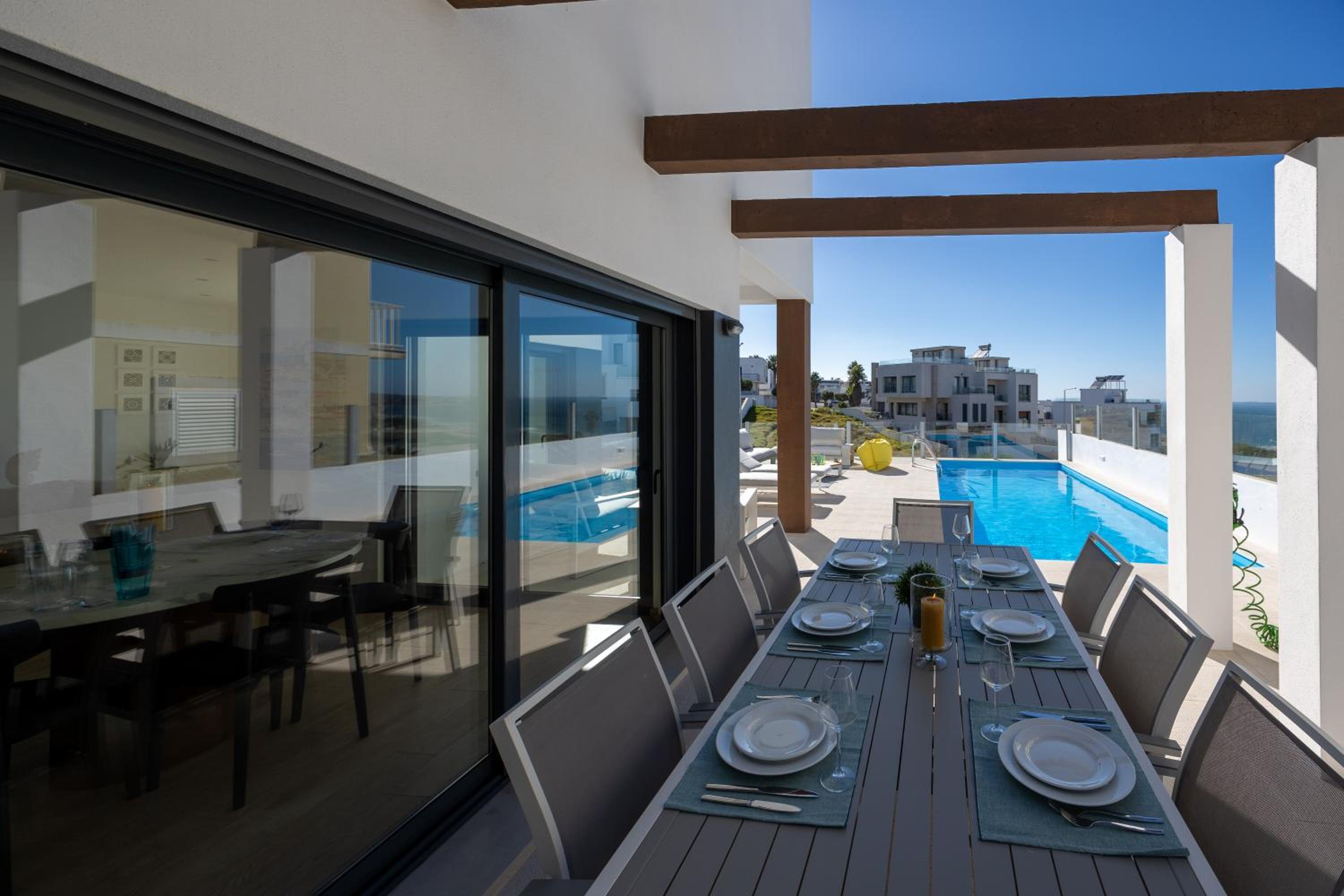 Silver Coast Beach Villa-Casa de Luxo com Piscina e Vista Mar view 4