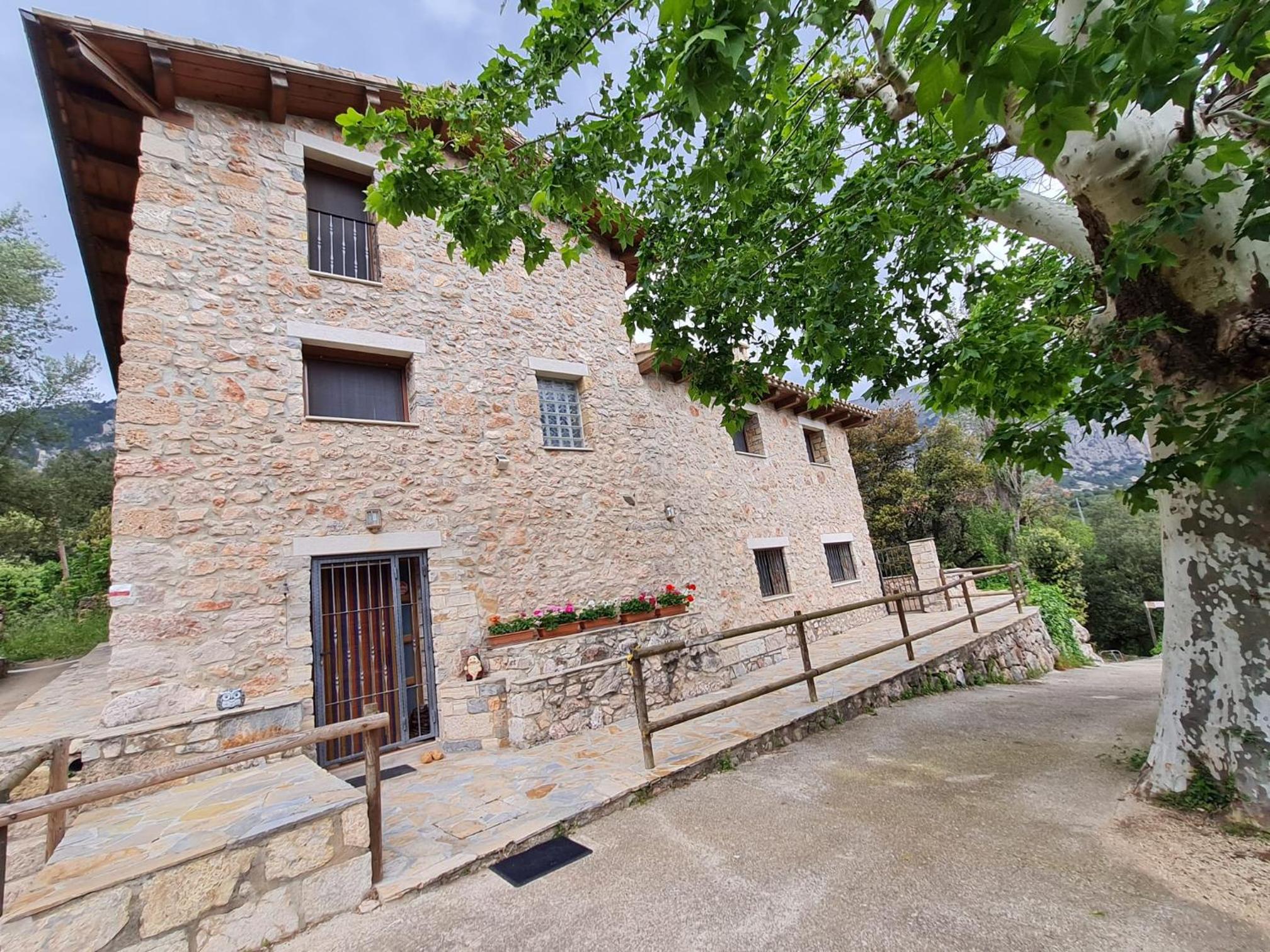 La Casa Encantada Guest House