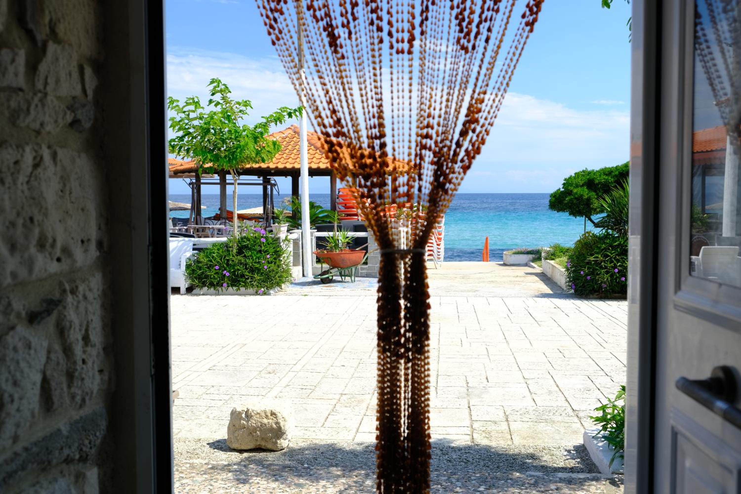 MangoSeaview Home