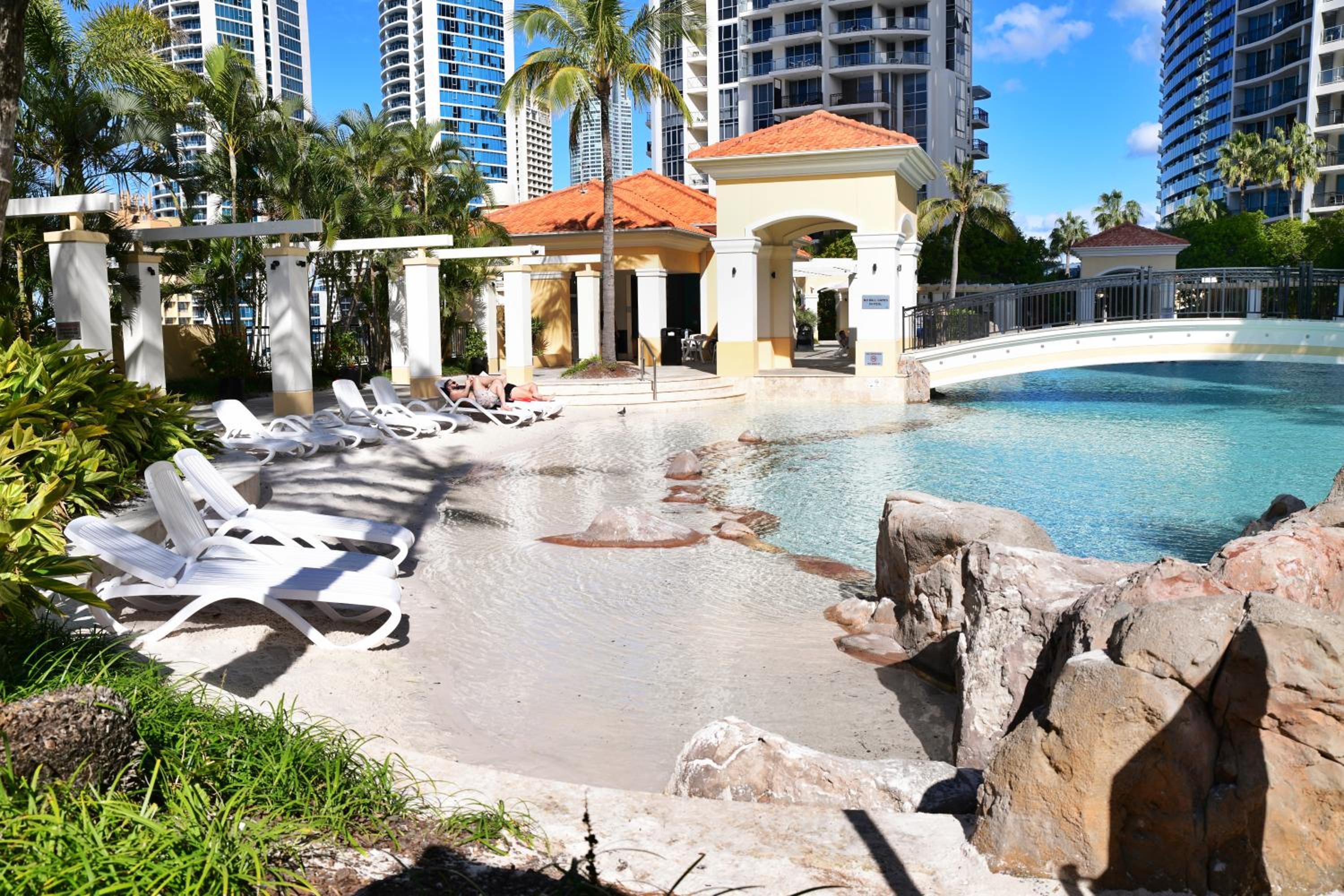 Stunning Apartment Best Ocean Views Surfers