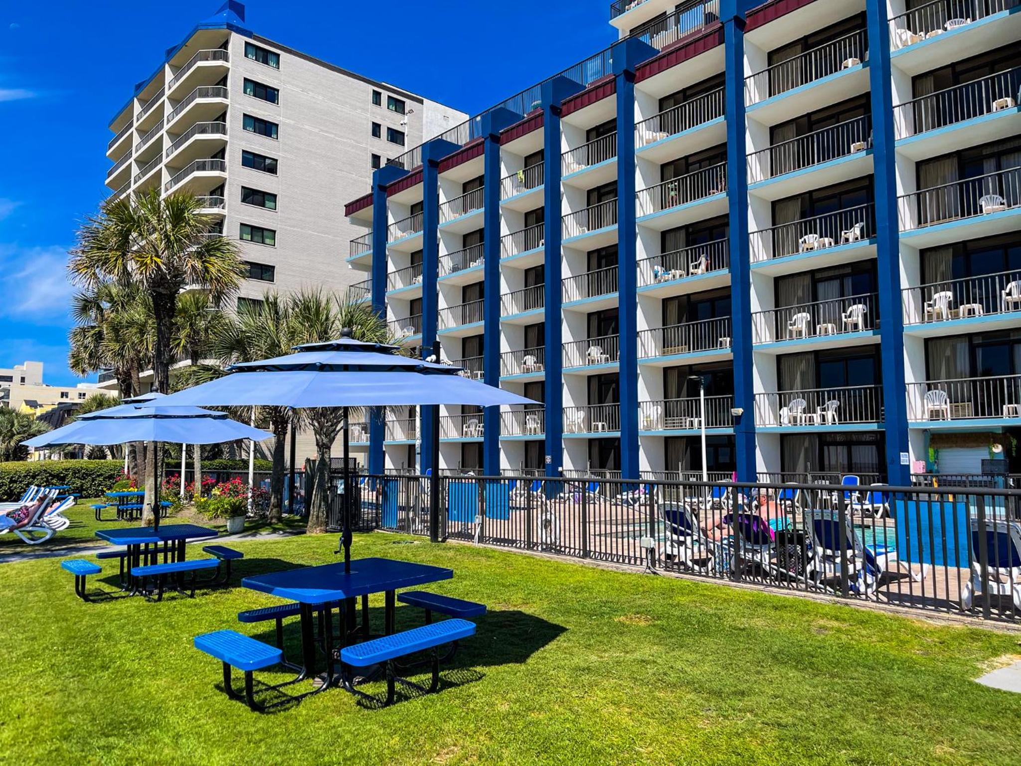 Hotel Grande Shores Ocean Resorts Condominiums - Image 1