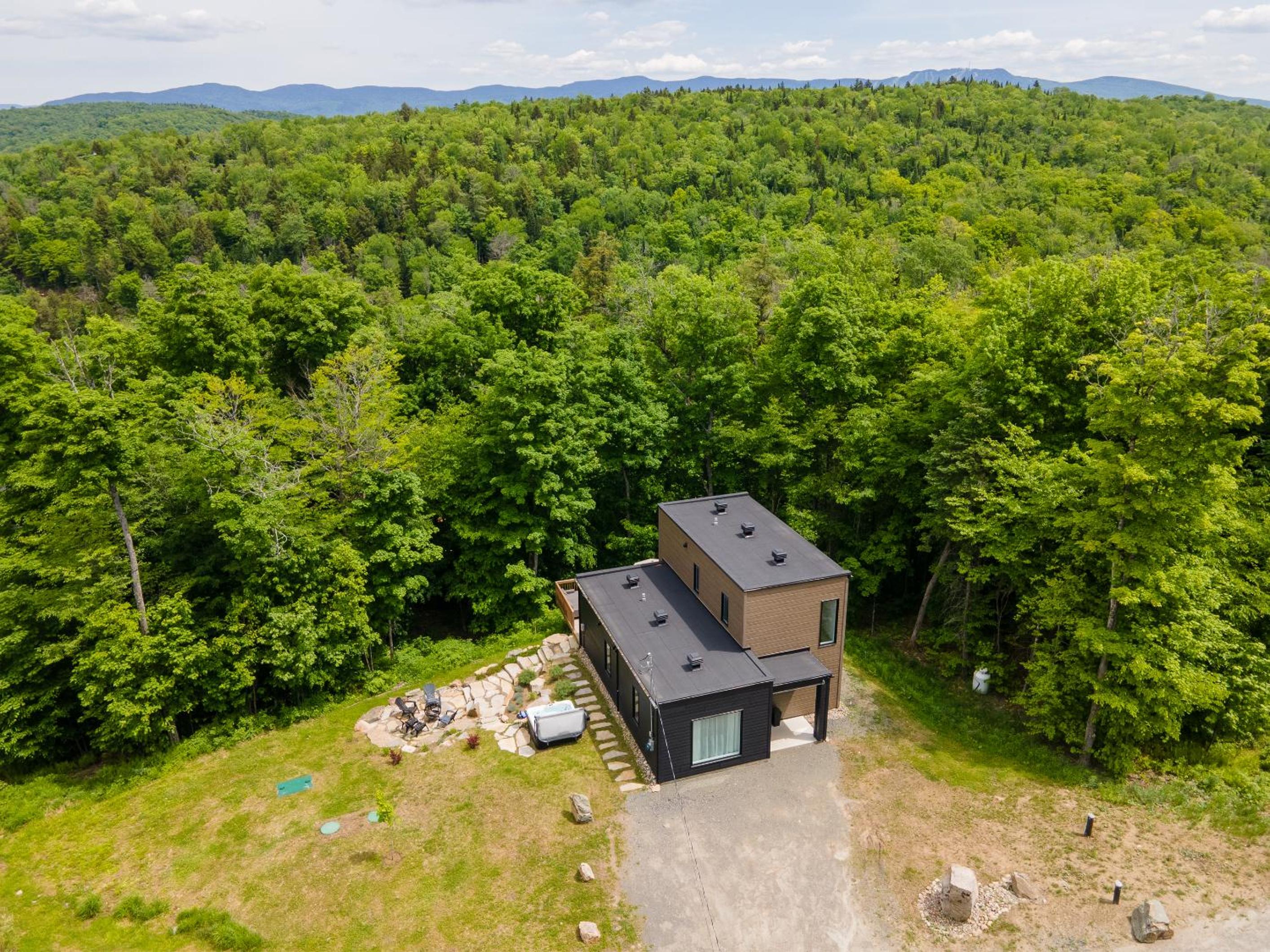 Chalet Listra peace & spa - 16 min to Tremblant
