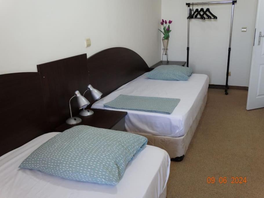 golden sands flat 147