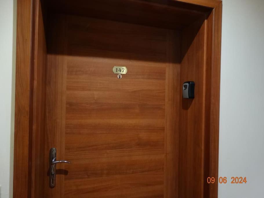 golden sands flat 147