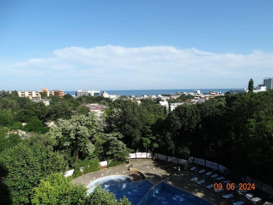 golden sands flat 147