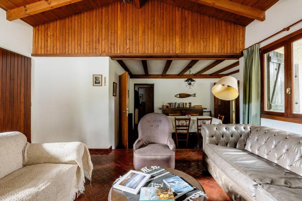 Encantadora Casa con bosquecito