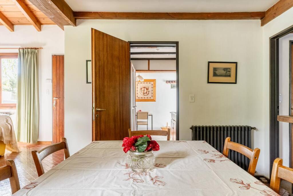 Encantadora Casa con bosquecito