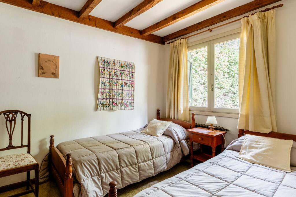 Encantadora Casa con bosquecito