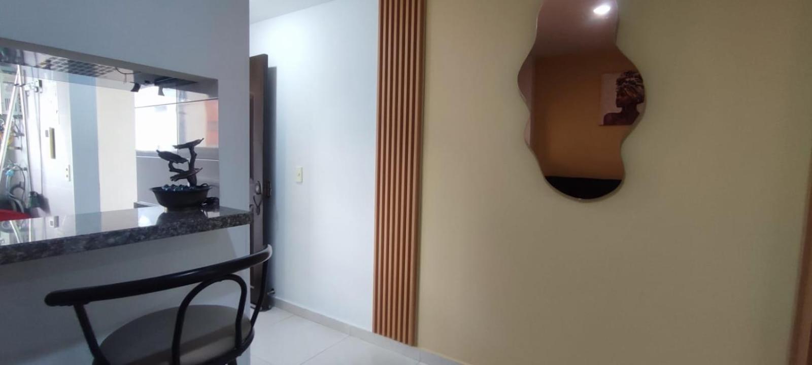 Moderno lugar con Wifi y workspace