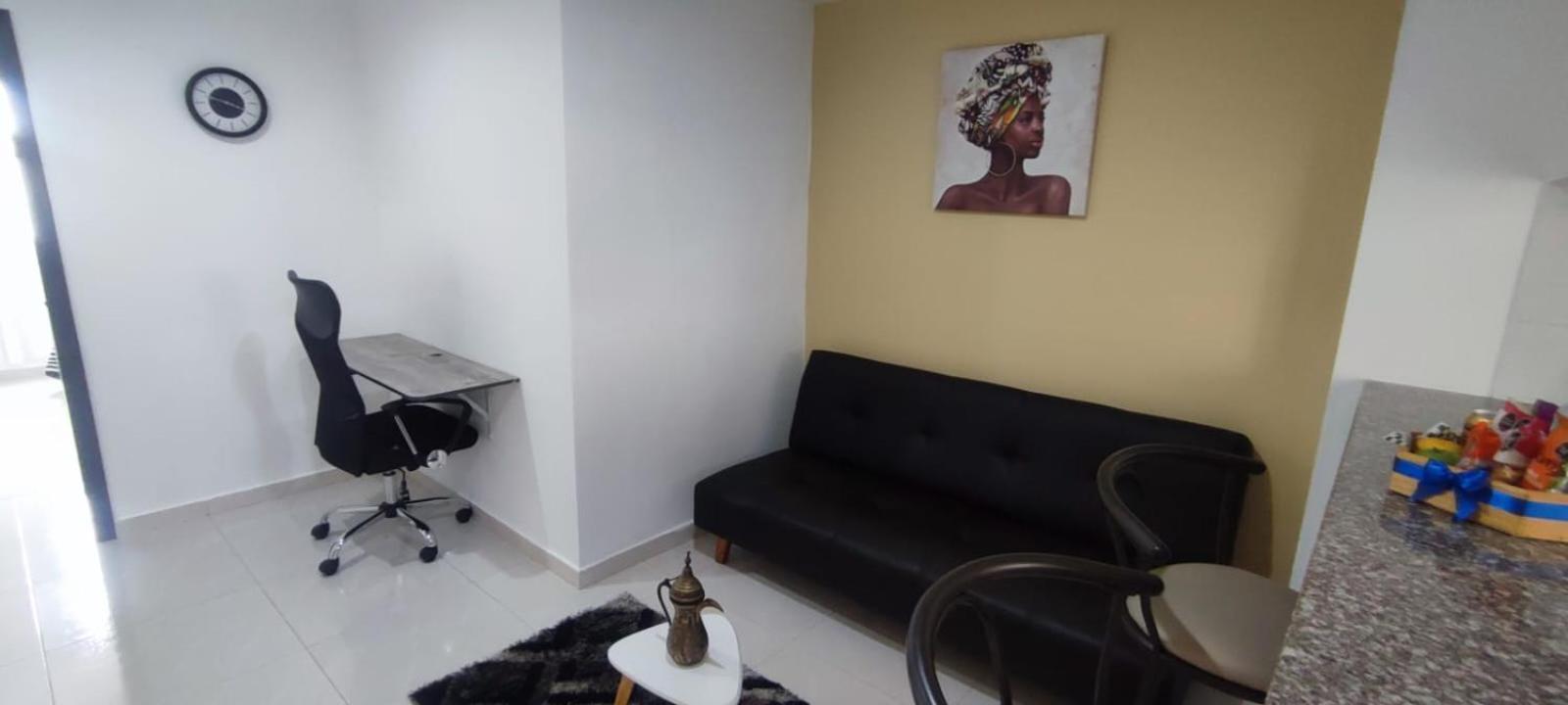 Moderno lugar con Wifi y workspace