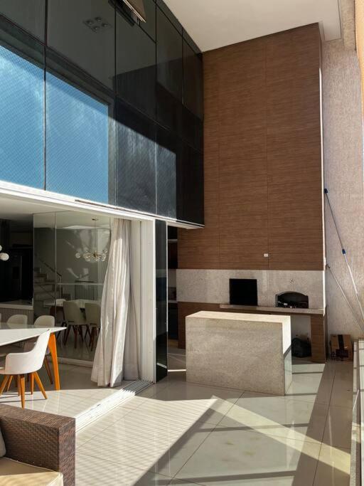 Luxuoso Duplex com Vista Panorâmica no Coração de Goiânia