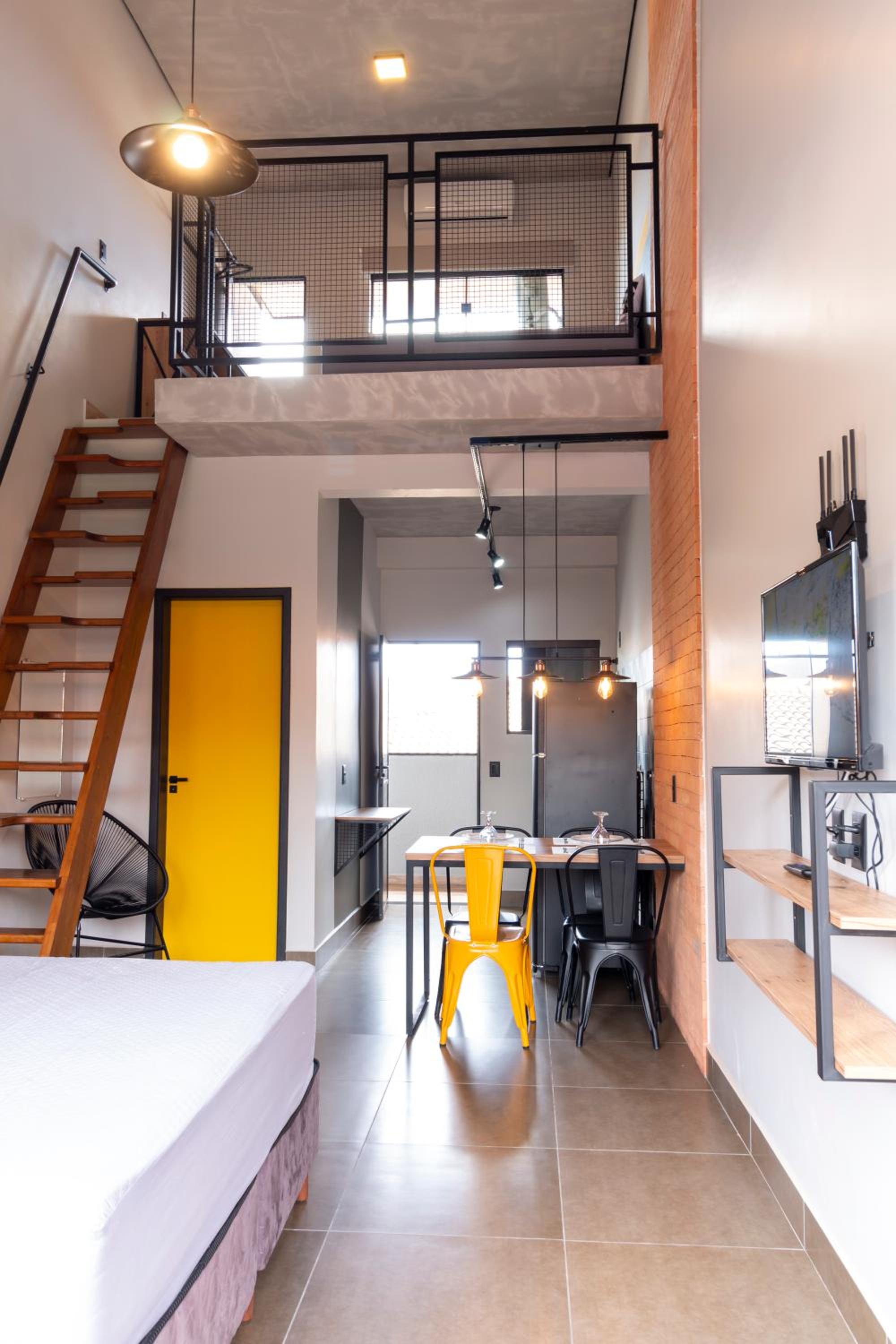 Loft moderno próximo a Praia Grande e Centro Turístico