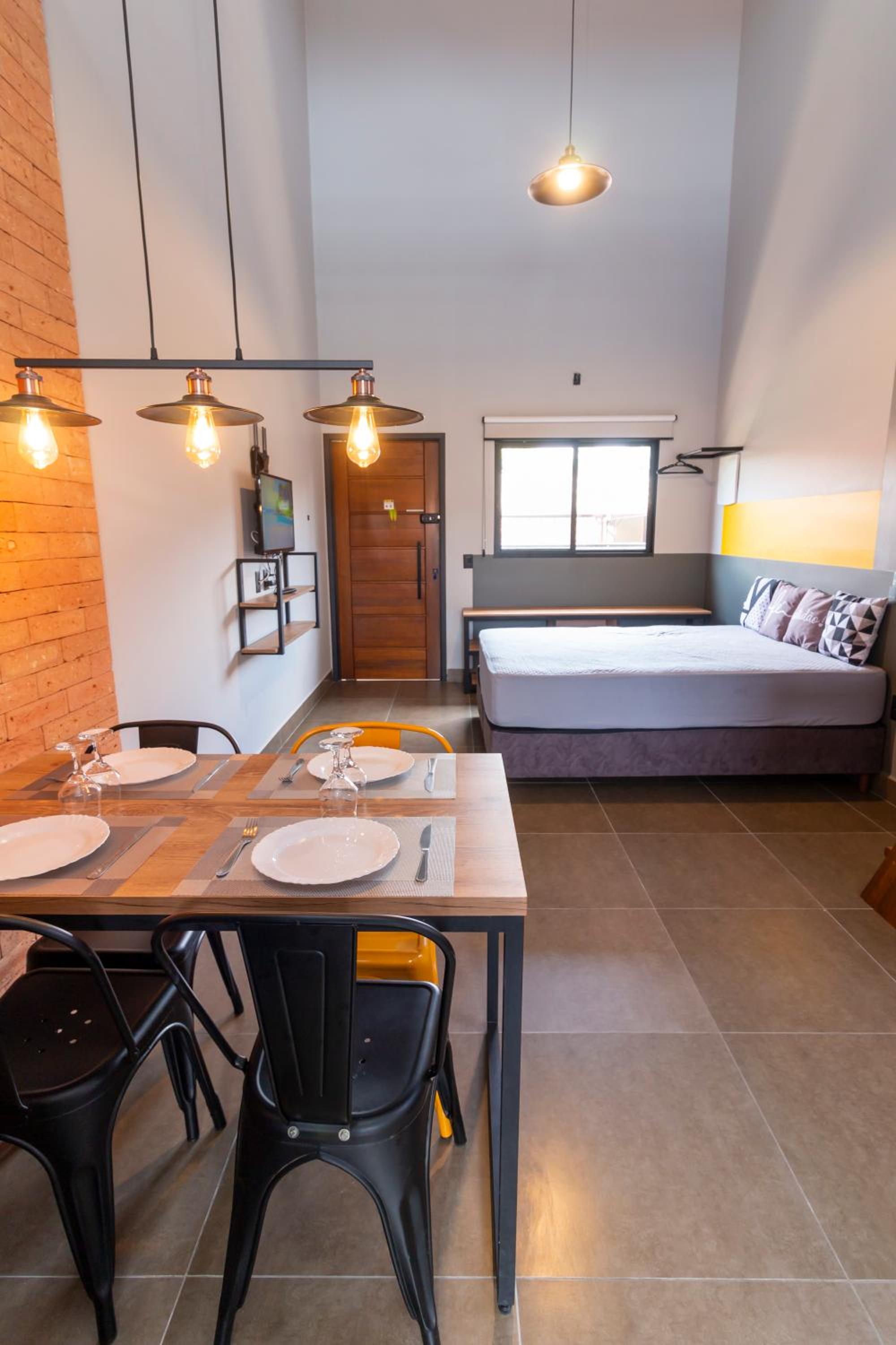 Loft moderno próximo a Praia Grande e Centro Turístico