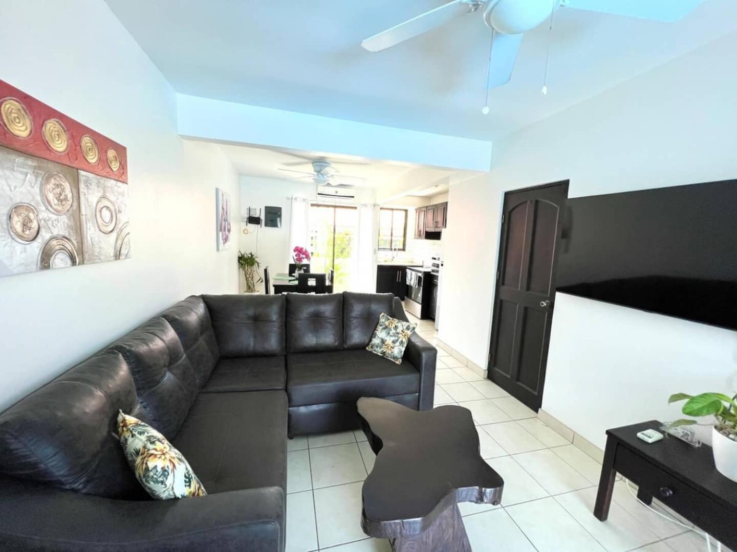 Charming Condo Orchidea