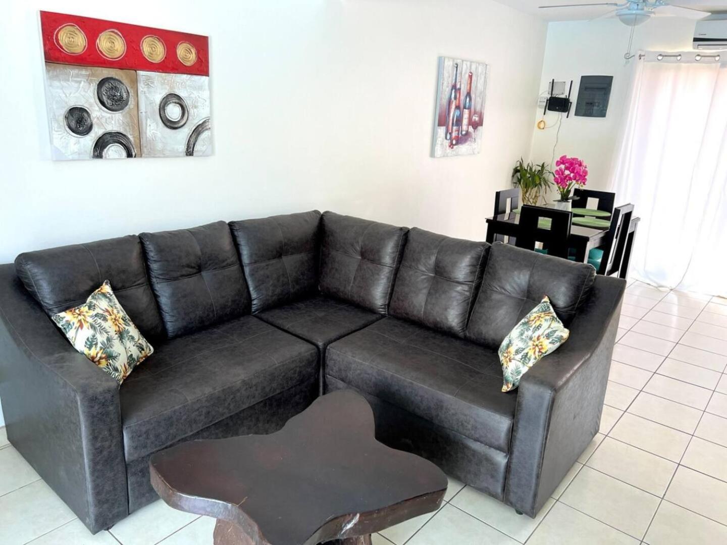Charming Condo Orchidea