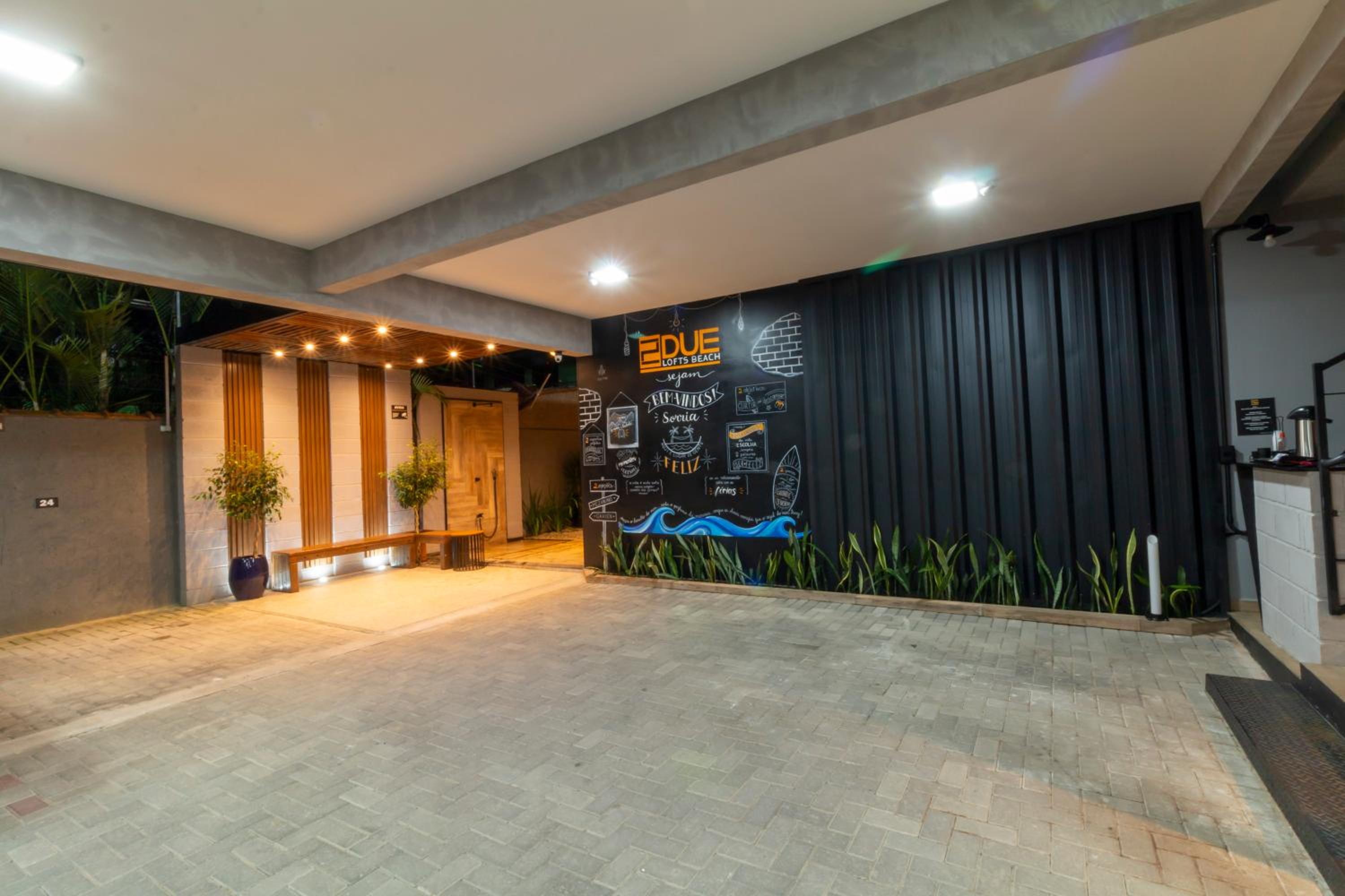 Loft moderno próximo a Praia Grande e Centro Turístico