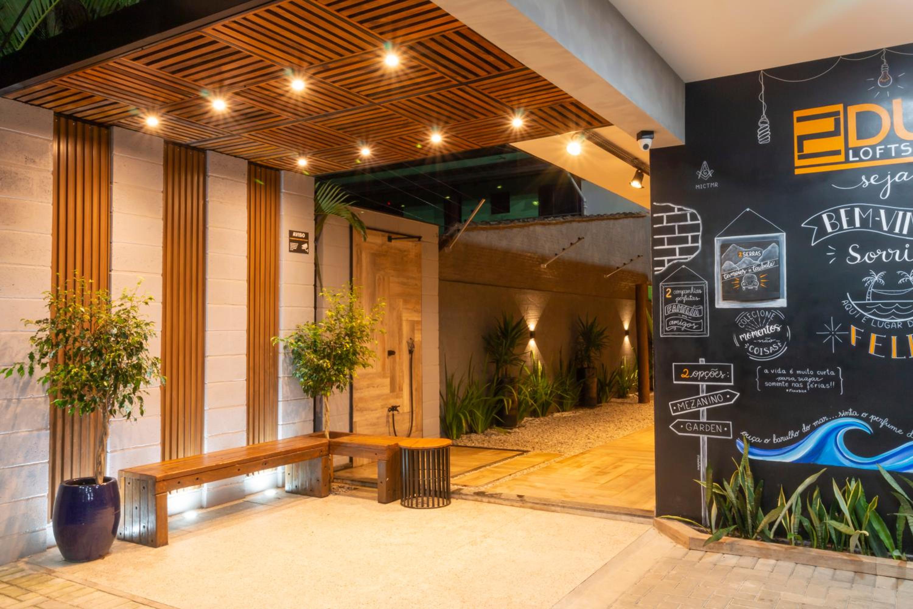 Loft moderno próximo a Praia Grande e Centro Turístico