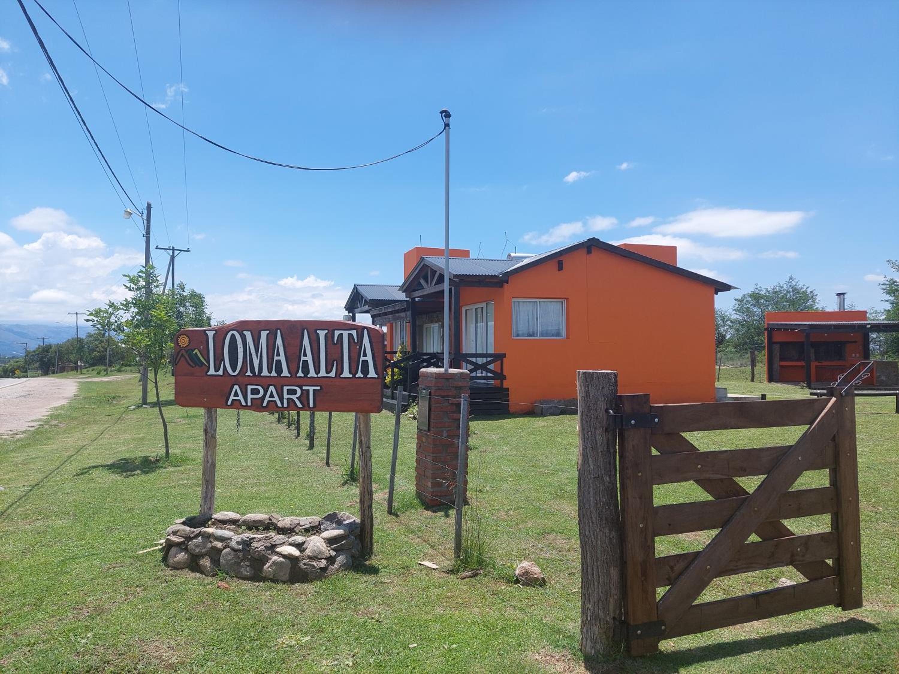 Loma Alta Apart