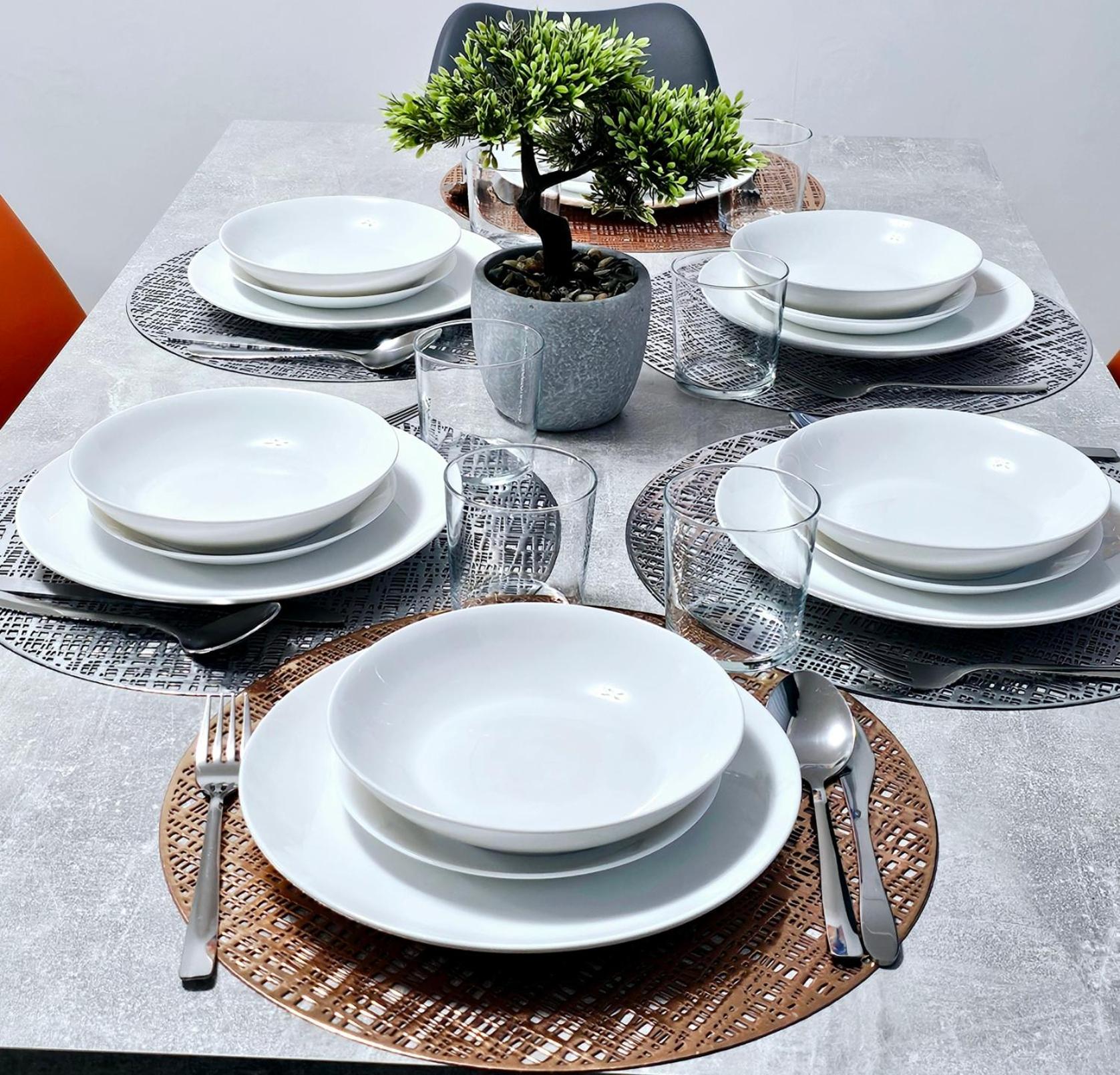 LushStay Telford - Families, Contractors & Group of Friends, long term stay