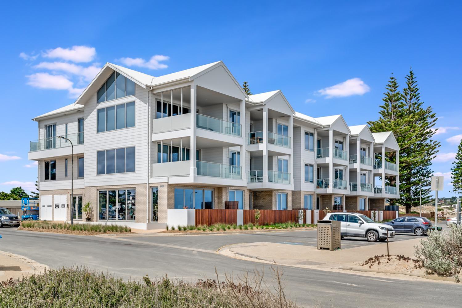 The Esplanade - Luxuriously Styled New 3 Bed Apt
