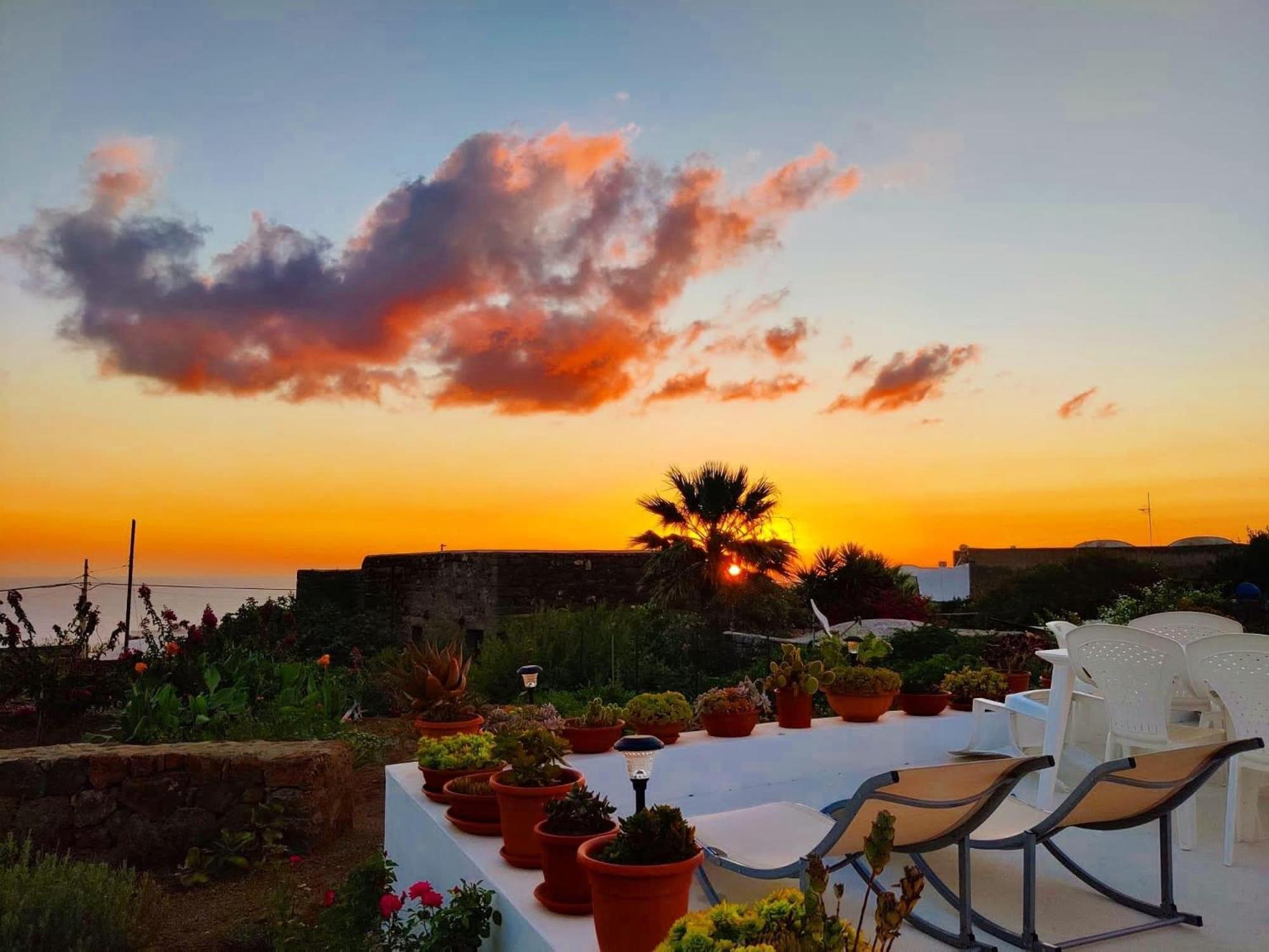 Dammuso Pantelleria - Fiori D'Ossidiana