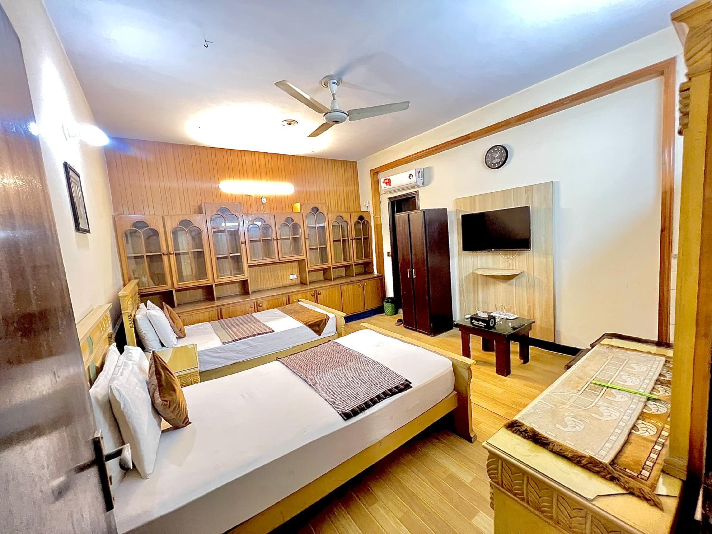 Step Inn Guest House Lahore view 3