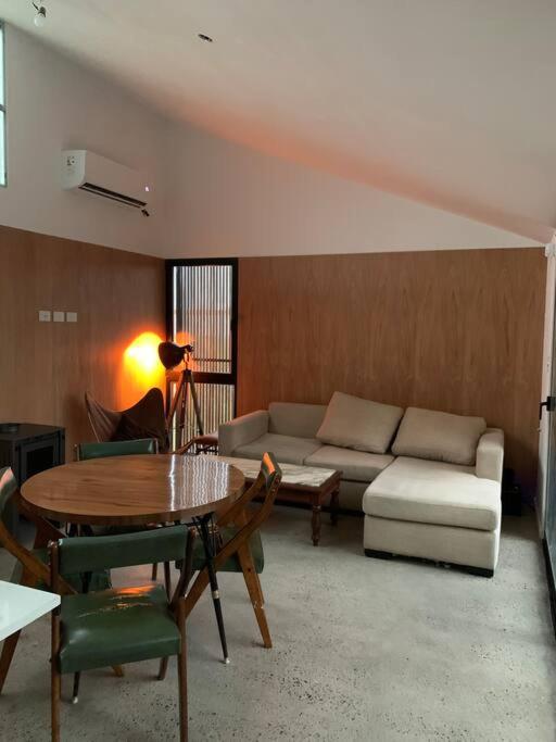 Casita de campo en pleno barrio