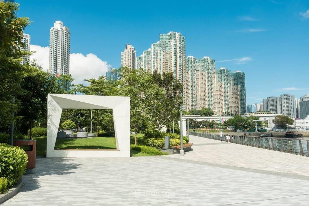 Lovely Private Entire Apartment near Olympic MTR