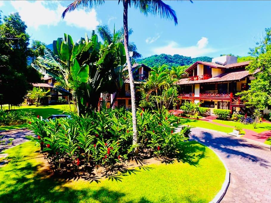 Maresias Cond Club Alto padrão Frente Praia