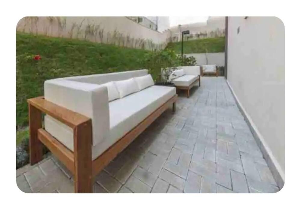 Estudio 301 completo na rua Frei Canceca prox a Paulista