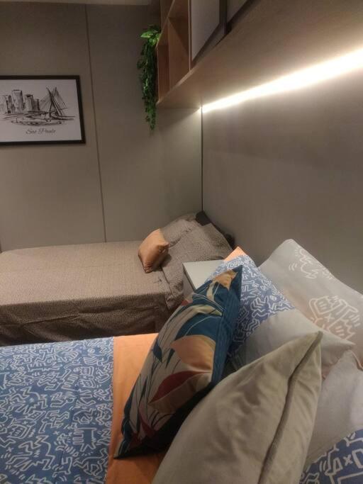 Estudio 301 completo na rua Frei Canceca prox a Paulista