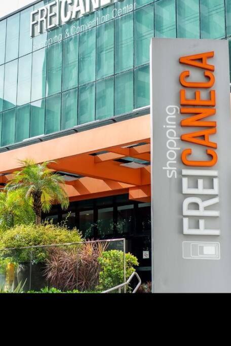 Estudio 301 completo na rua Frei Canceca prox a Paulista
