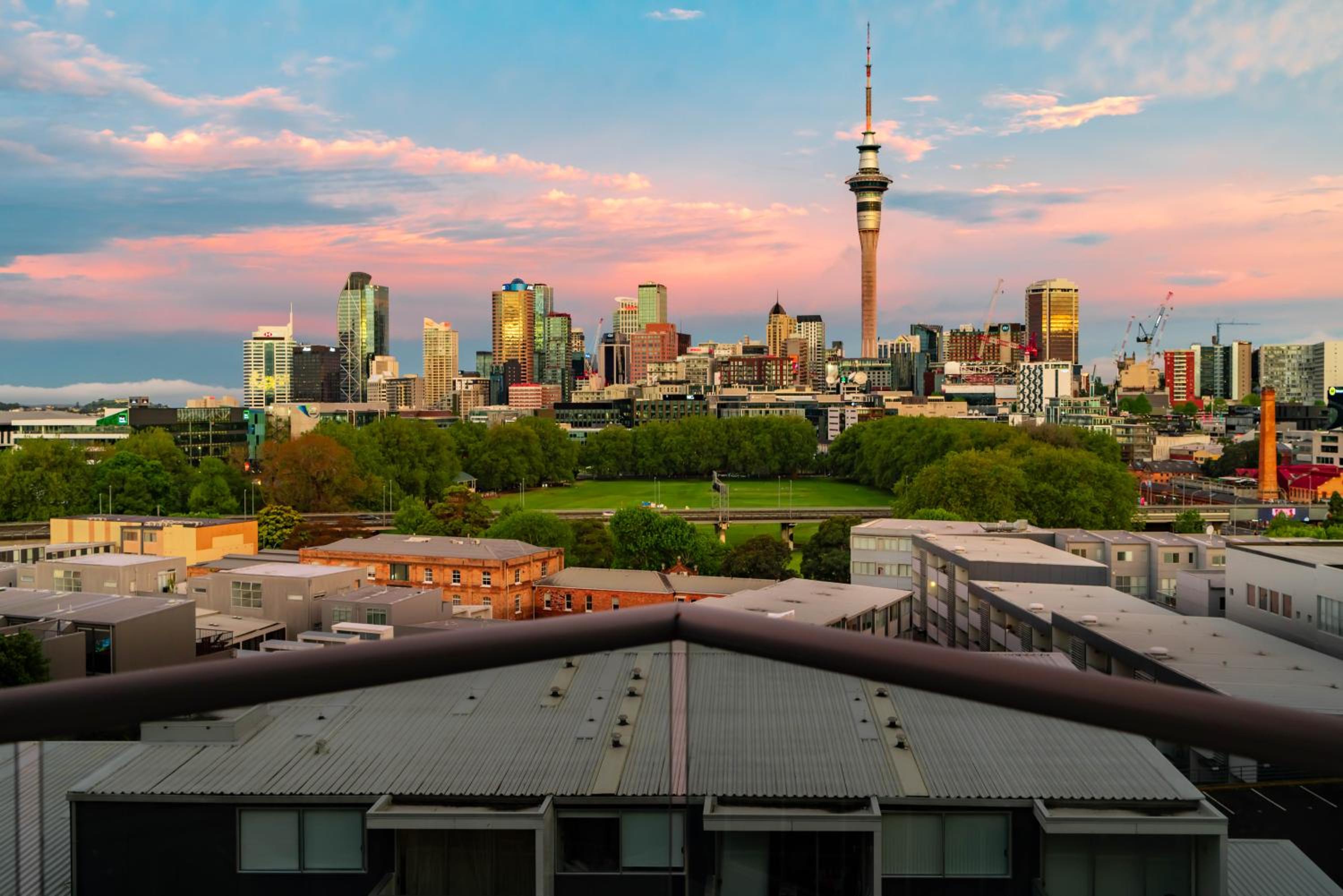 3 Bedroom Split Level 125sqm Sub Penthouse in St Marys Bay view 3