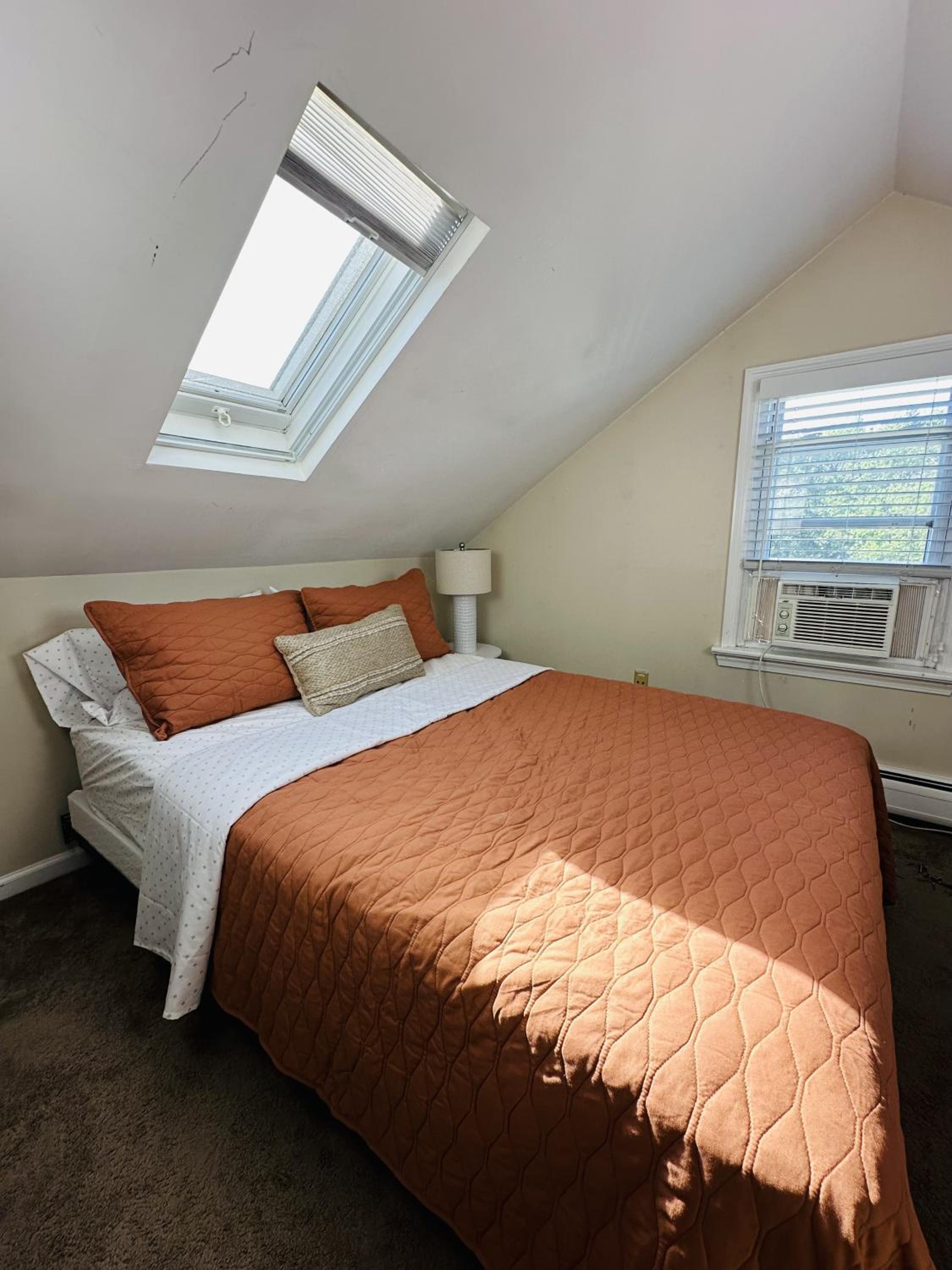 Norwalk Vacations - Cozy, pleasant 2BR apt in Beach community! - Property Image 19