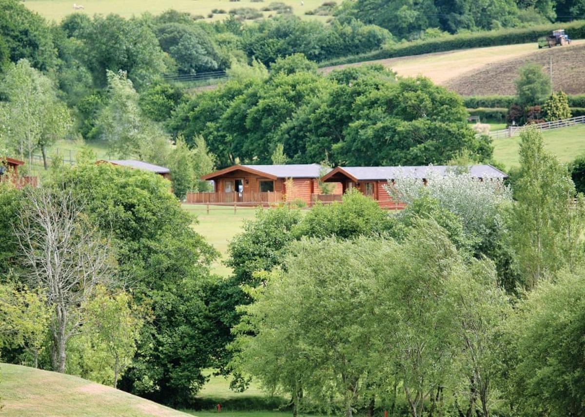 Fingle Glen Lodges