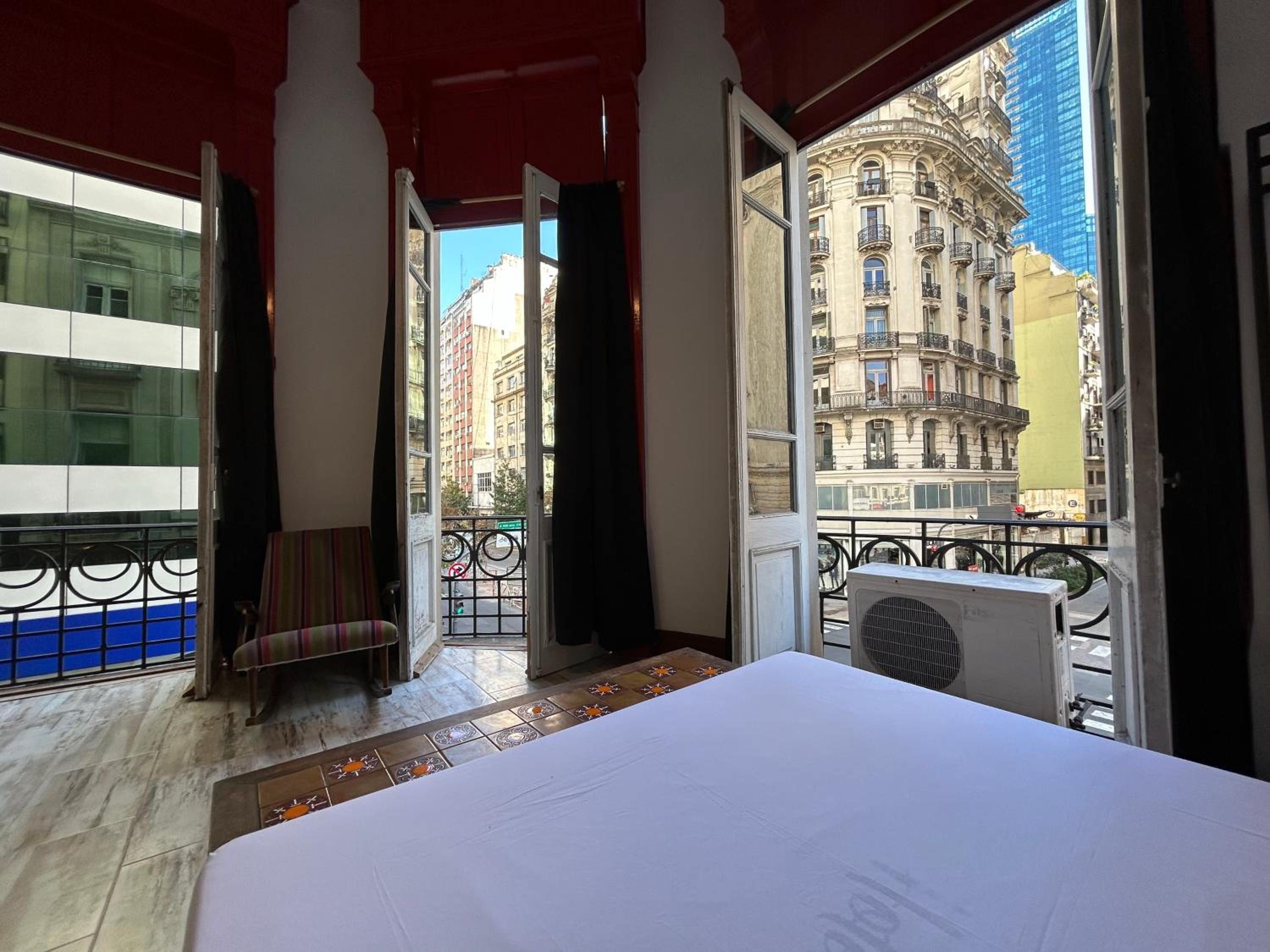 Cordoba suites departamento, a 200 mts de peatonal Florida y a 200 mts Av 9 de julio