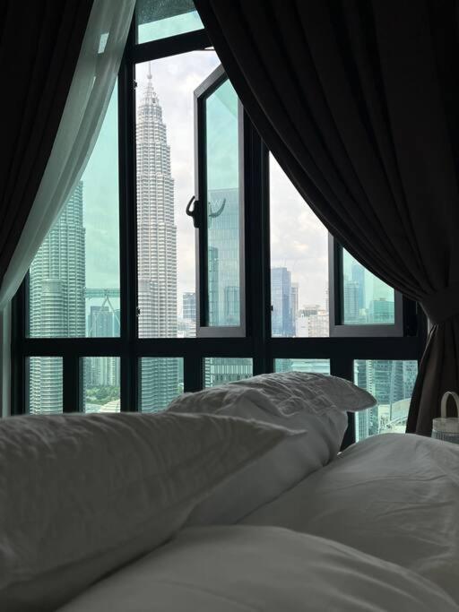 Legasi High floor 3 BR KLCC view